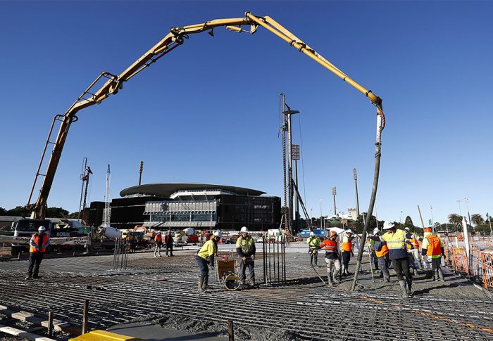 Protection Auditive sur les Chantiers de Stades : Un Enjeu Majeur